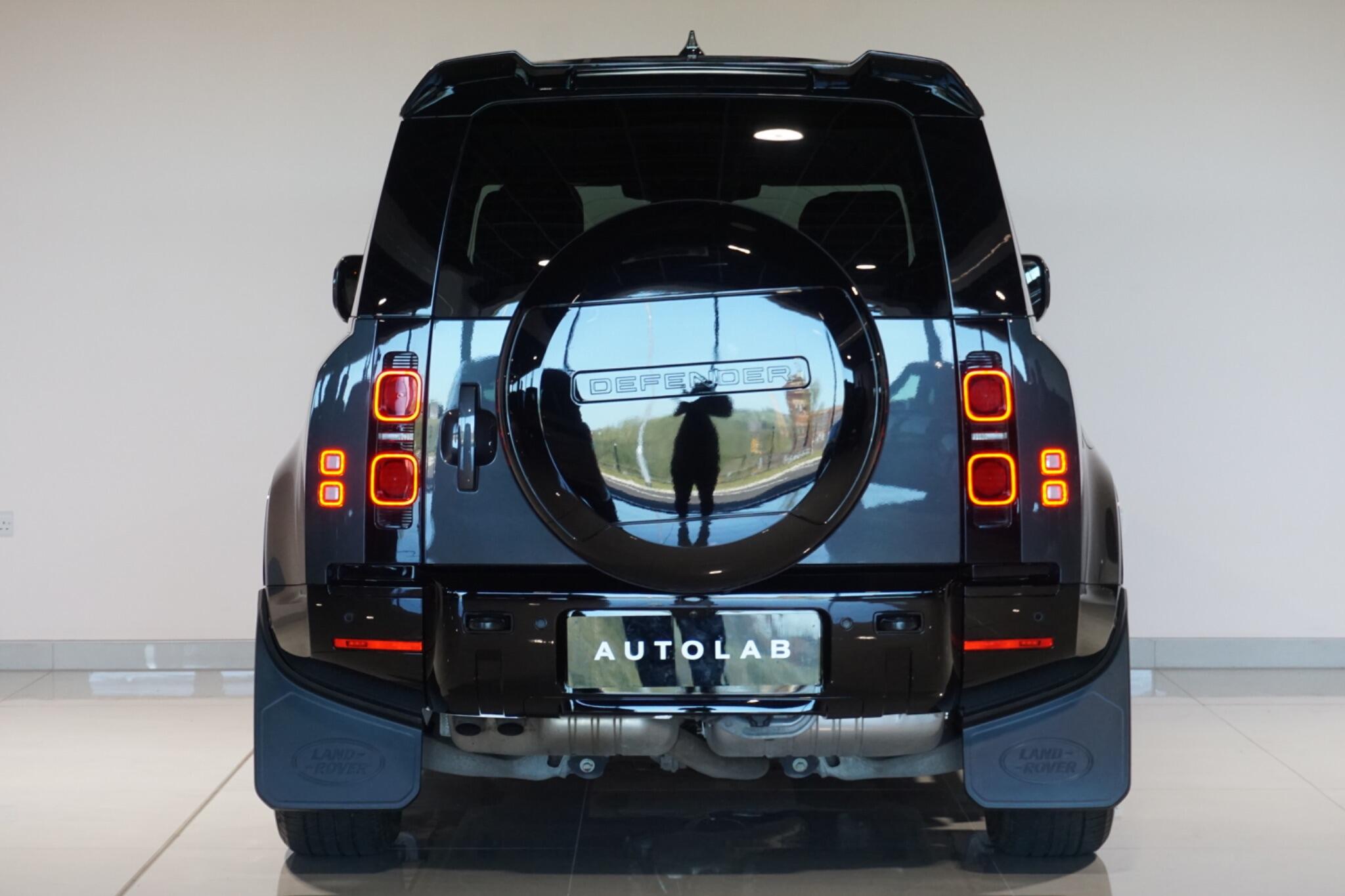 Land Rover Defender 110 3.0 D350 MHEV X-Dynamic HSE SUV 5dr Diesel Auto 4WD Euro 6 (s/s) (350 ps)